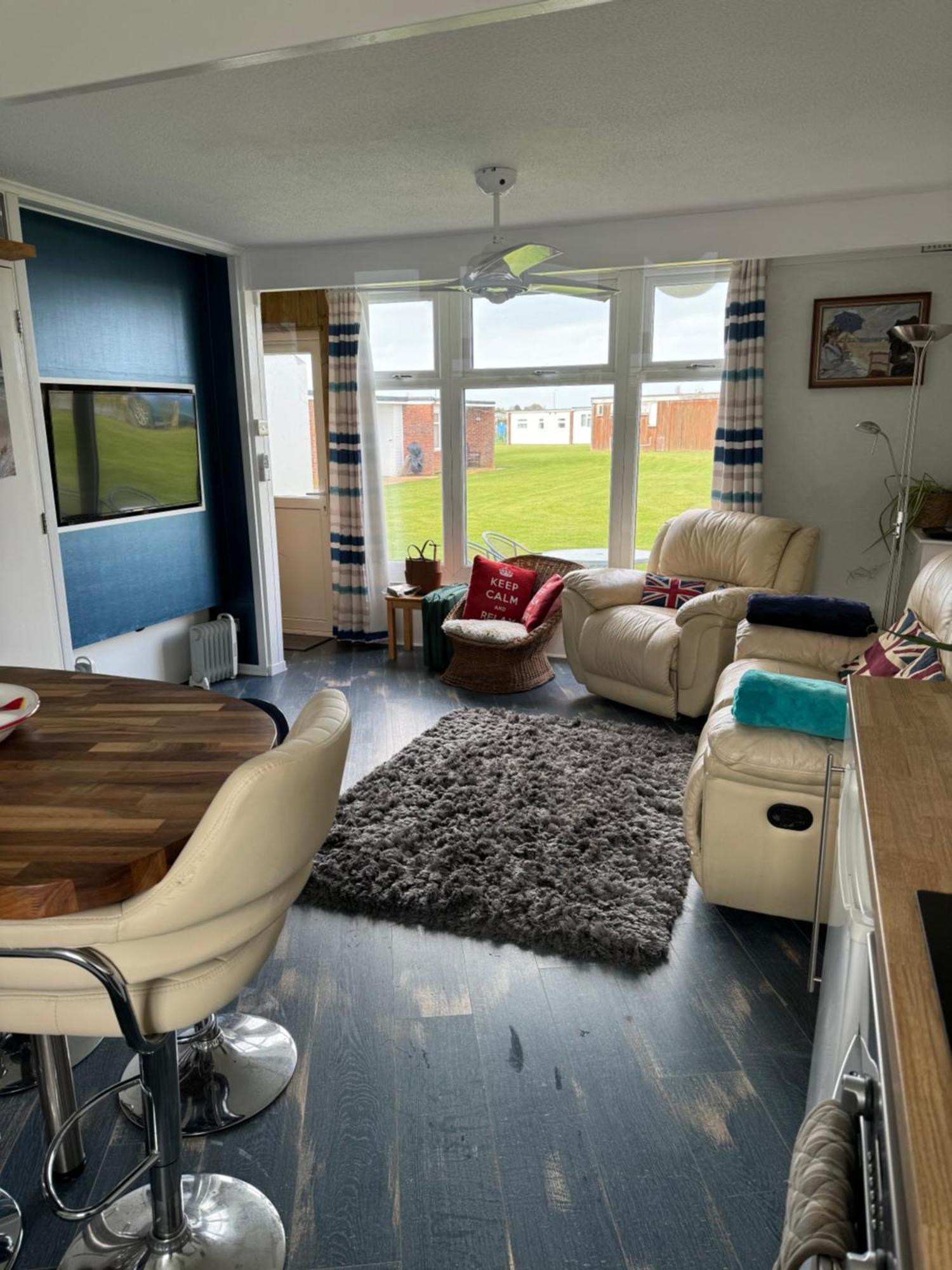 Cosy Beach Chalet Scratby Buitenkant foto